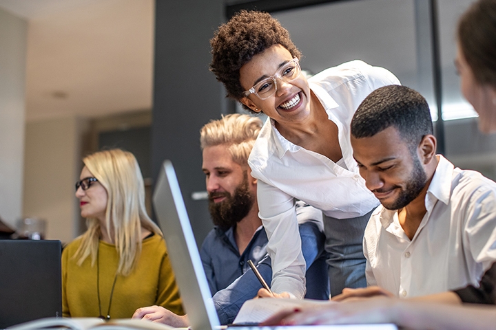 Menschen am Arbeitsplatz