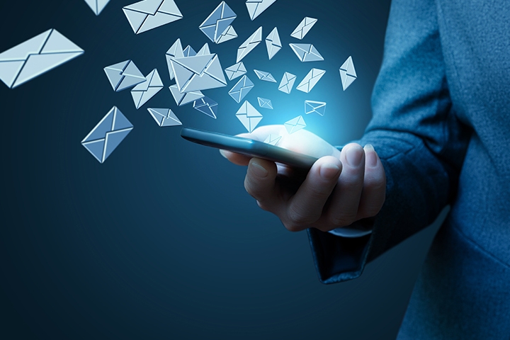 Des emails et communications sortantes d'un portable 