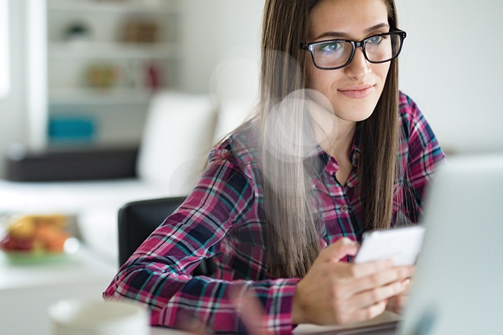 woman making payment online